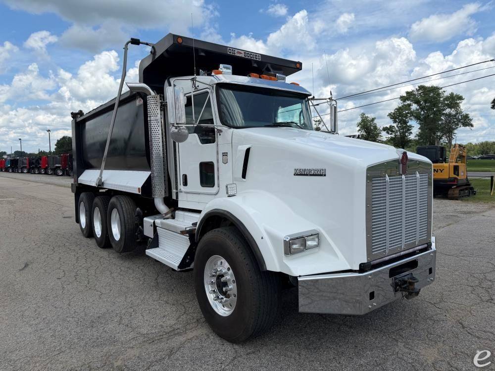 2020 Kenworth T800