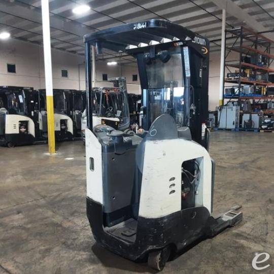 2016 Crown RR5725-45