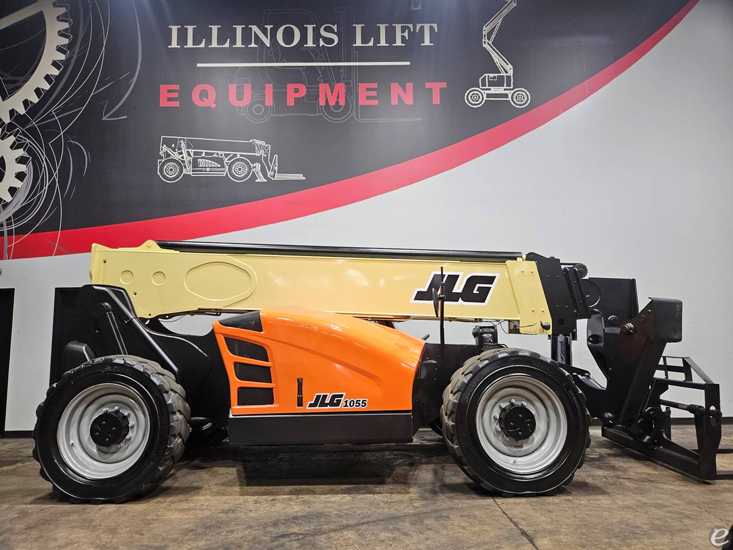 2016 JLG 1055