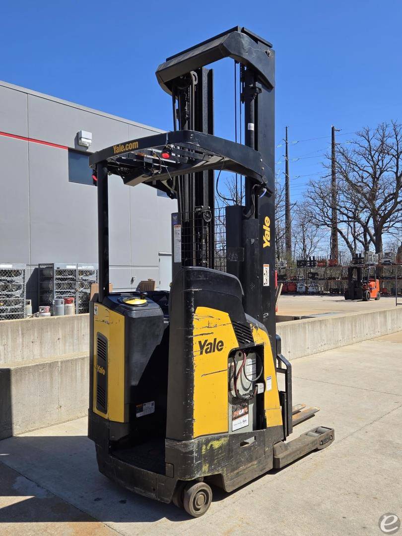 2022 Yale NR045EC