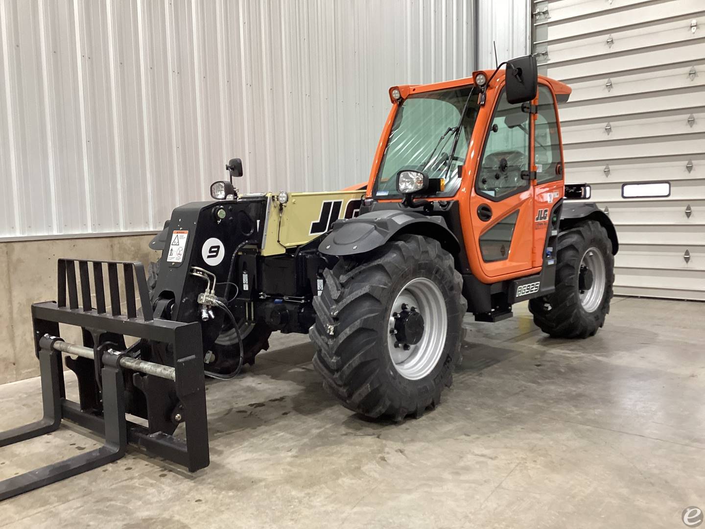 2025 JLG AG925