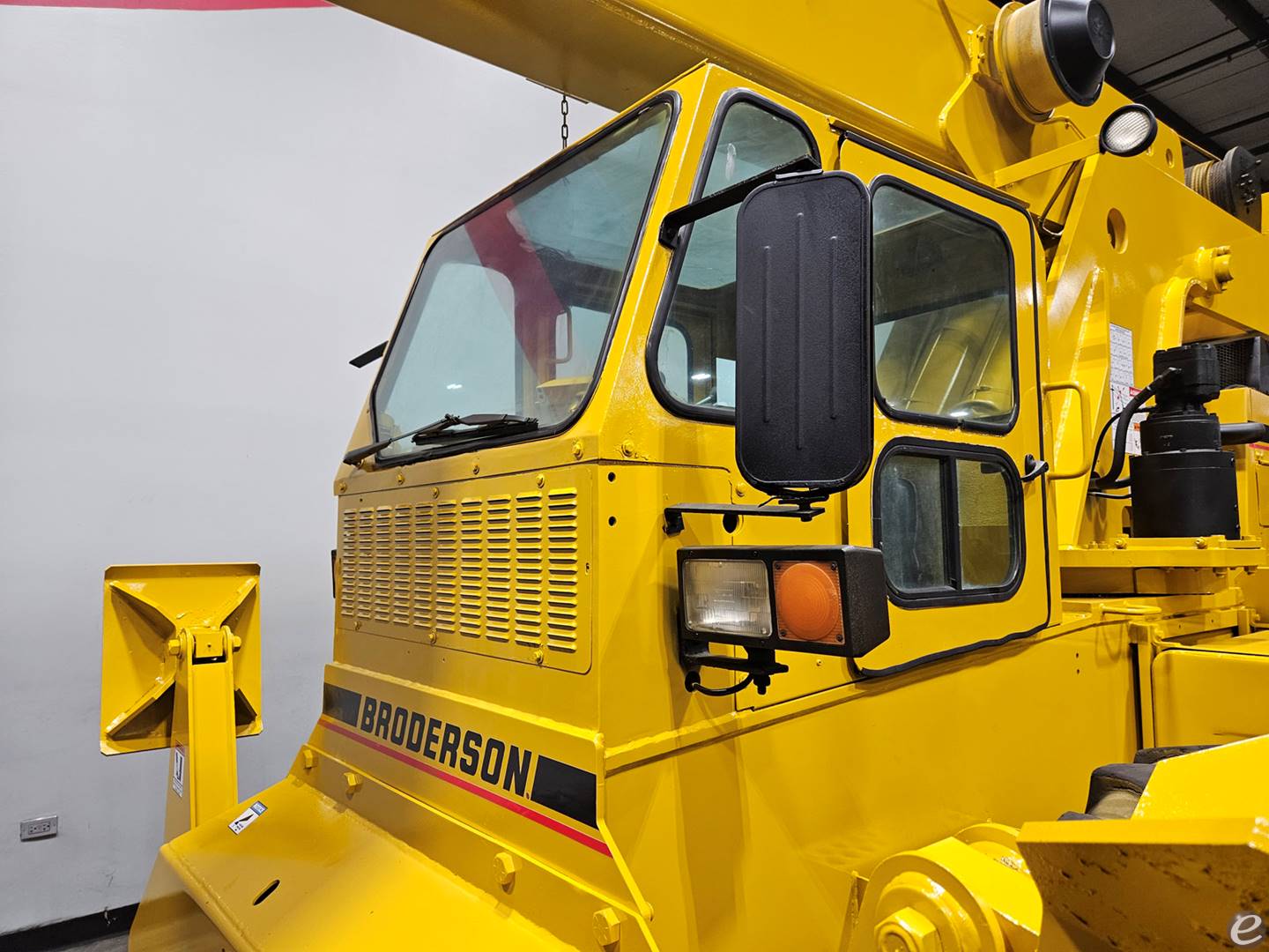 2013 Broderson RT300-2G