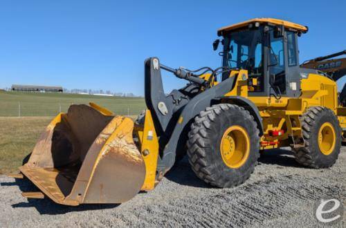 2019 John Deere 524L