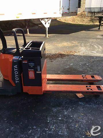2010 Toyota 8HBE30 Electric Forklif...