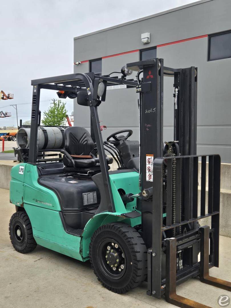 2020 Mitsubishi FG25N