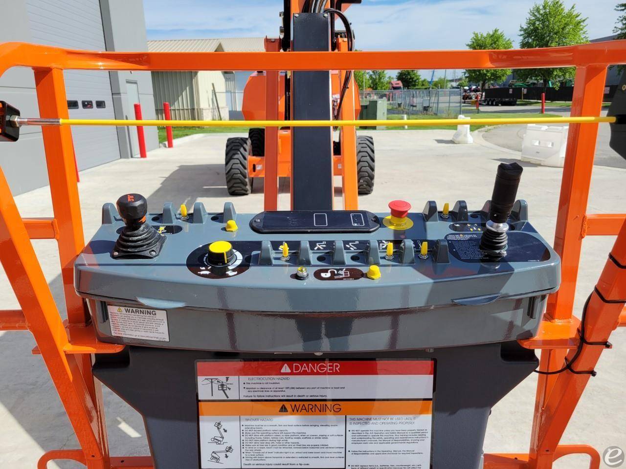 2023 JLG 860SJ