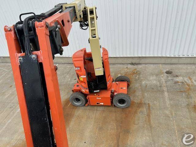 2014 JLG E300AJP