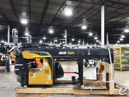2015 Yale NR045 Electric Reach Truc...