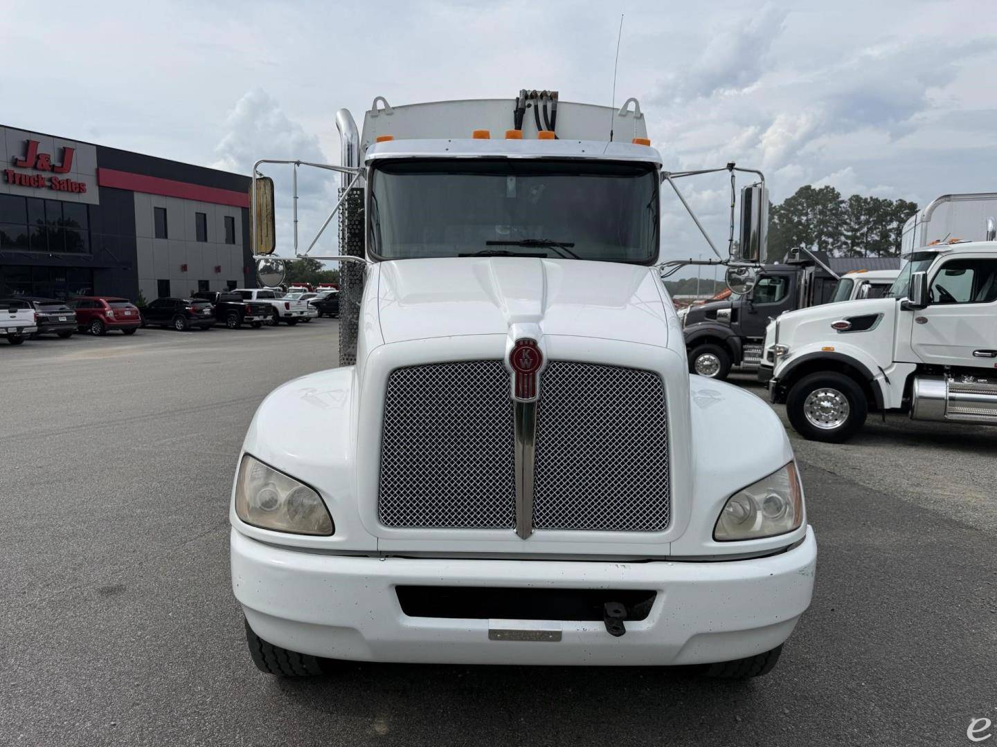 2020 Kenworth T370