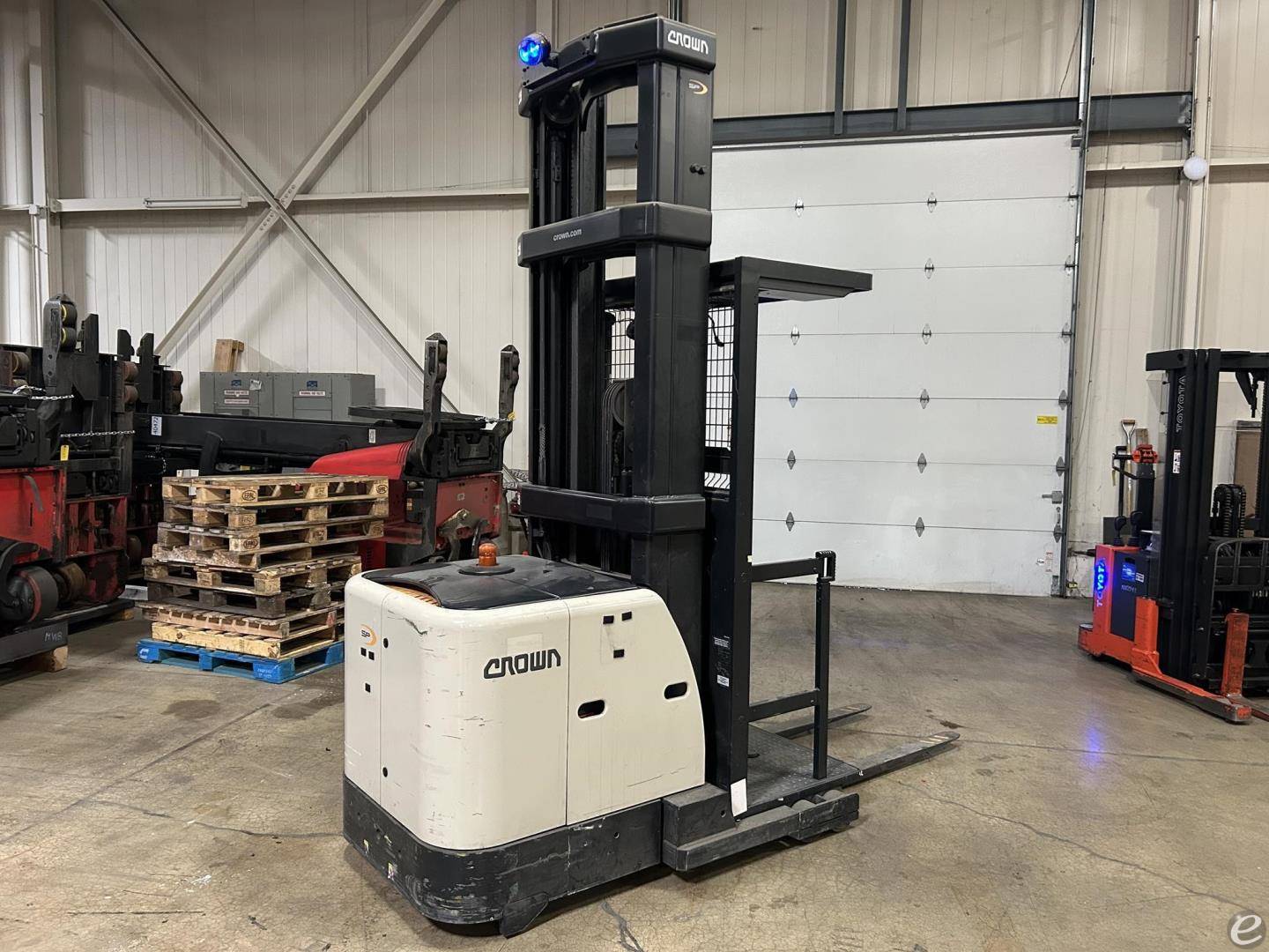 2021 Crown SP3520-30