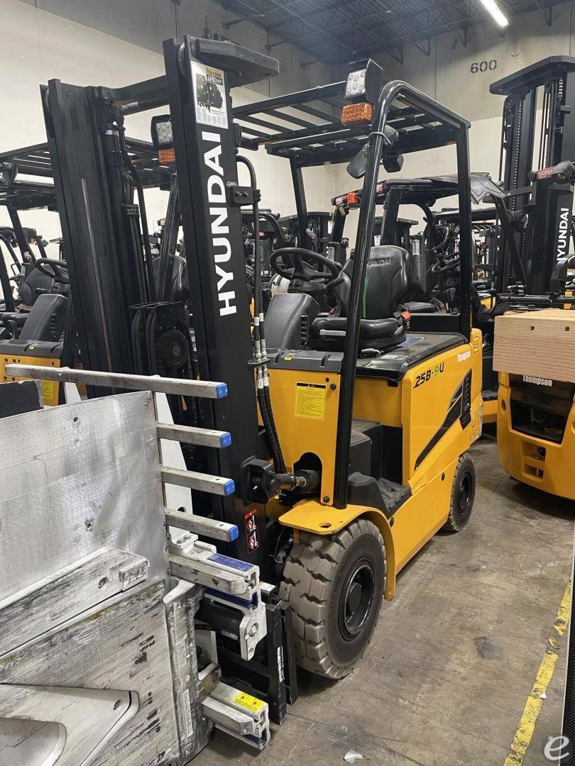 2021 Hyundai 25B-9U