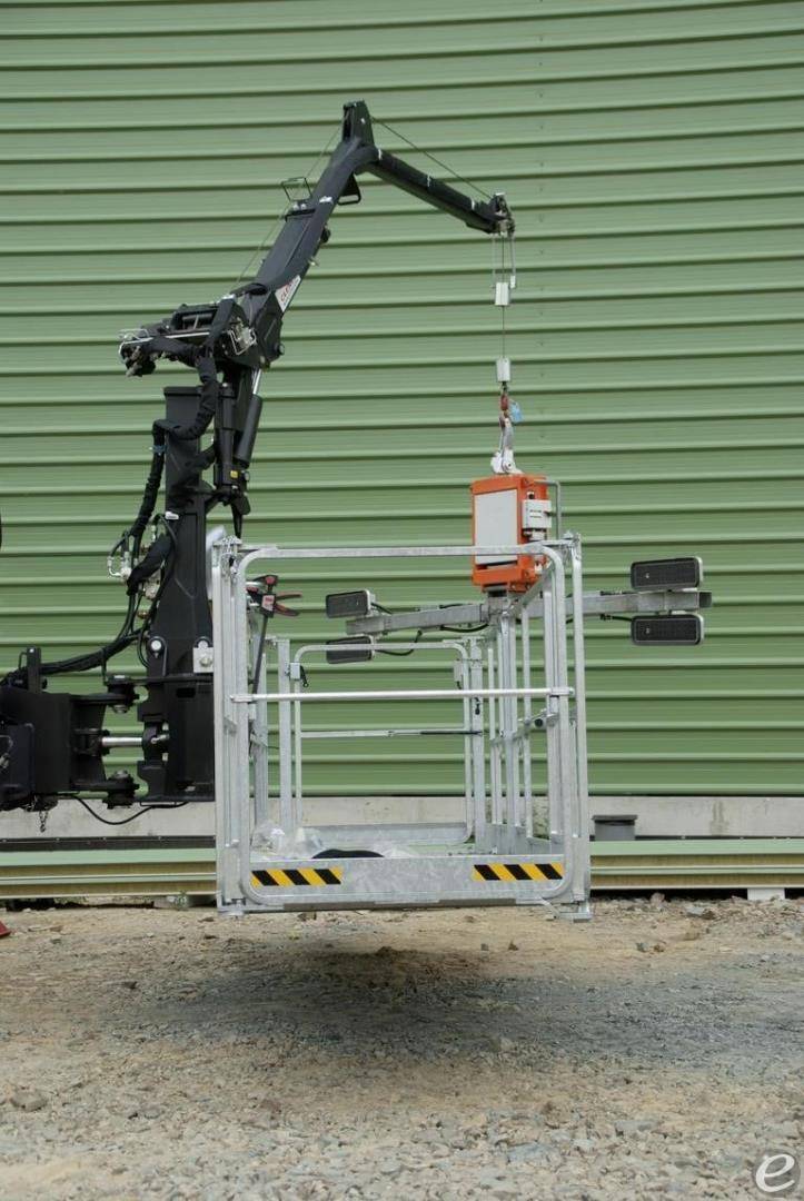 2025 Manitou PLATFORM WITH WINCH (MRT)