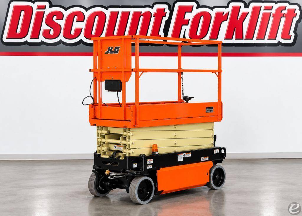 2018 JLG 1932R
