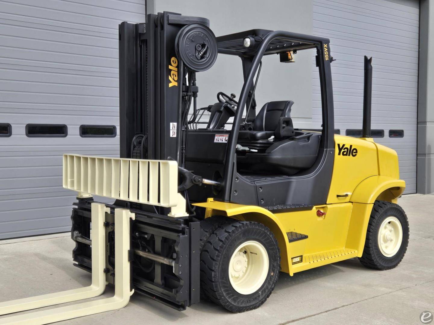2017 Yale GLP155VX Dual Fuel Forklift - 123Forklift