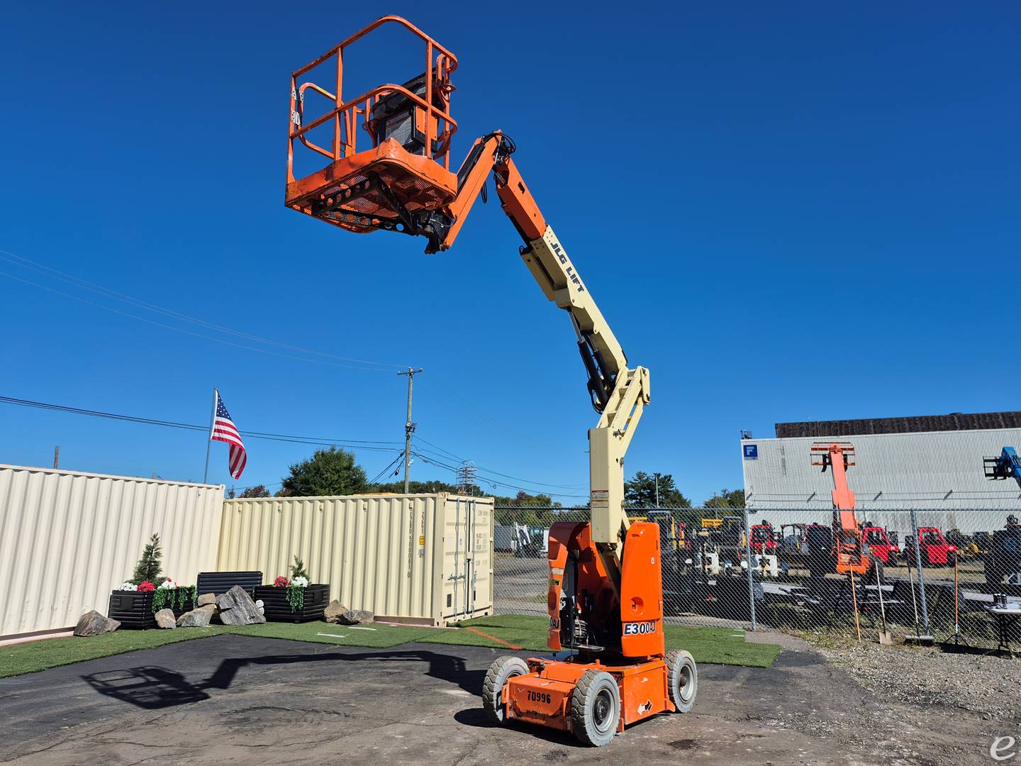 2013 JLG E300AJ