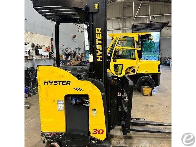 2014 Hyster N30ZDR2 Electric Reach Truck - 123Forklift