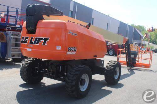 2019 JLG 660SJ