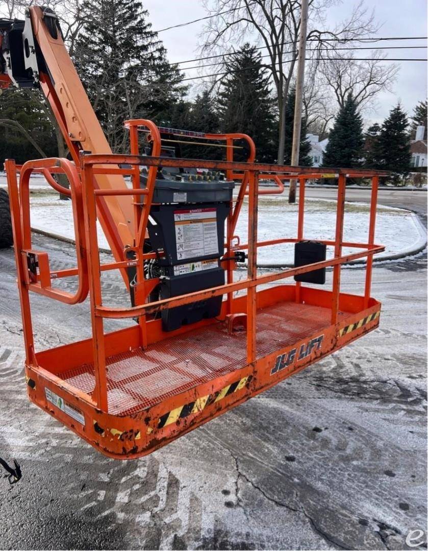 2023 JLG 1500AJP