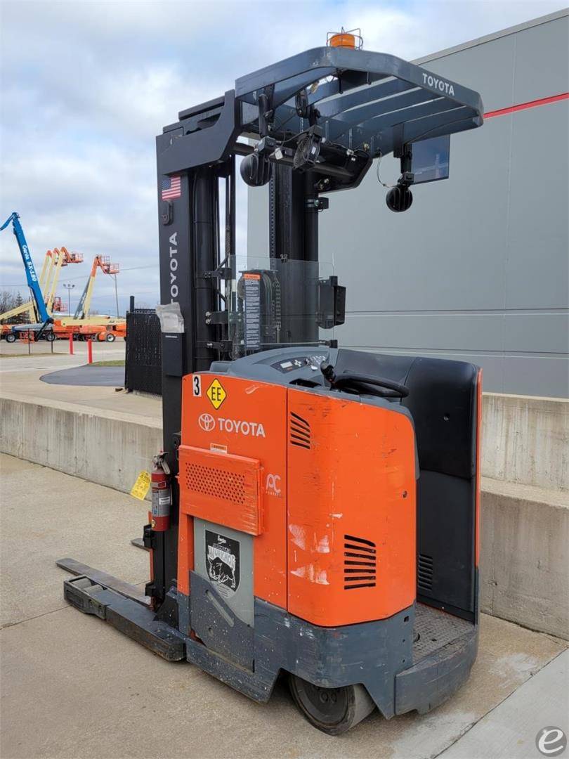 2019 Toyota 9BDRU15 Electric Reach Truck - 123Forklift