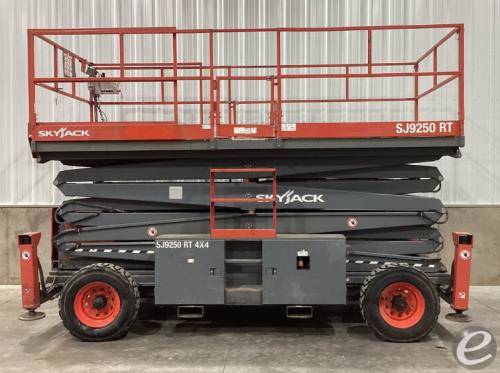 2017 Skyjack SJ9250