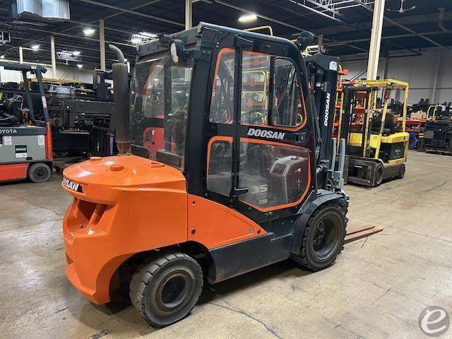 2021 Doosan D35C-7