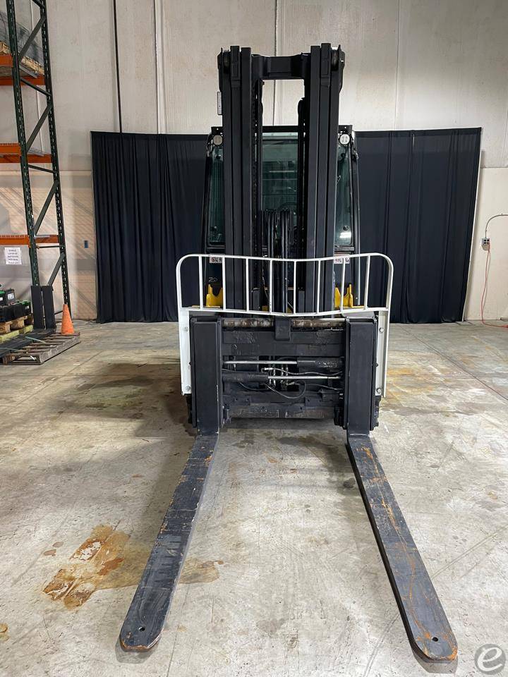 2021 Yale GP120VX
