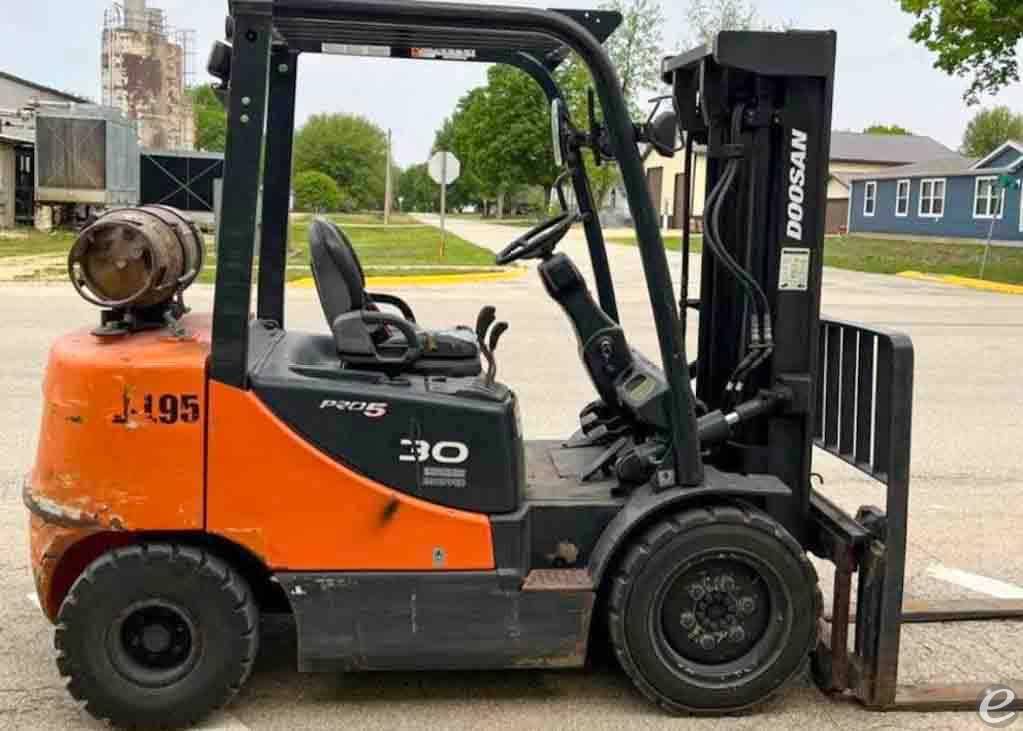 2013 Doosan G30P-5 PLUS LP Gas Fork...