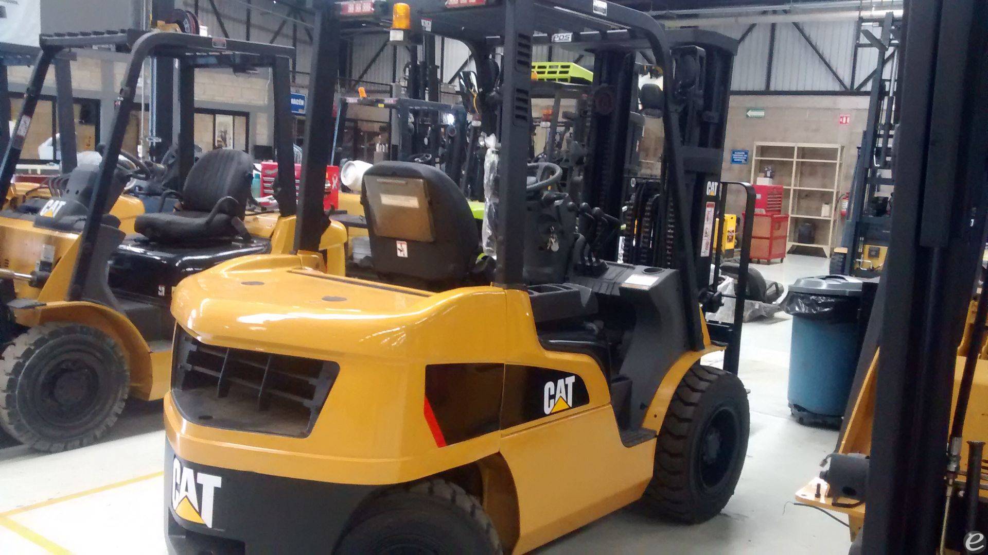 2014 Diesel Cat 2PD6000 Pneumatic Tire 4 Wheel Sit Down