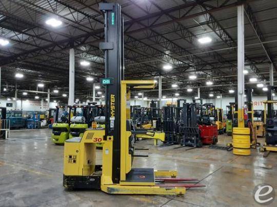 2017 Hyster R30XMA3 Electric Order Picker - 123Forklift