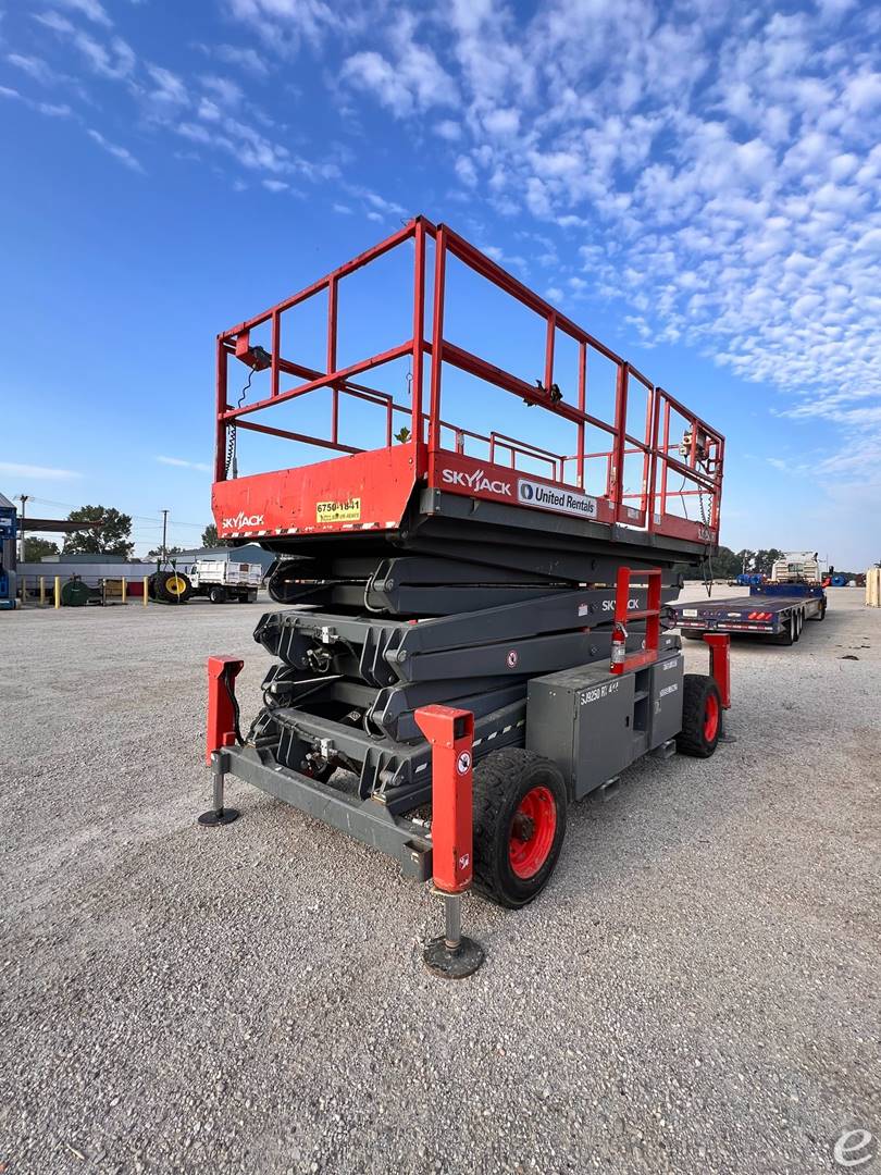 2016 Skyjack SJ9250RT