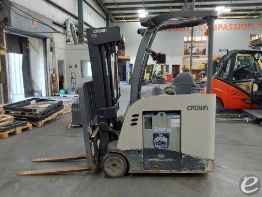 2024 Crown RC5745-40