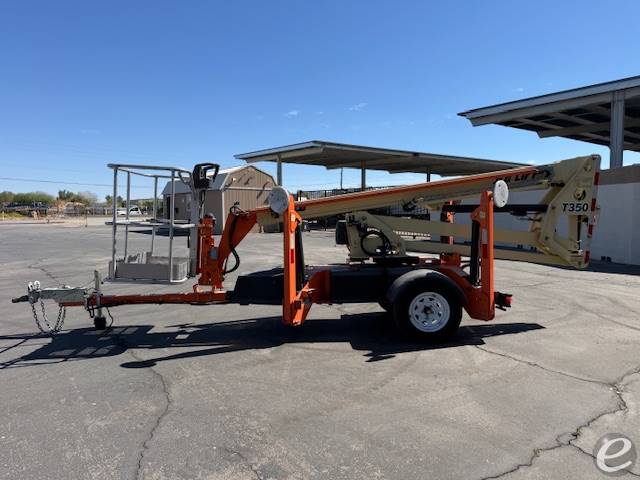 2019 JLG T350