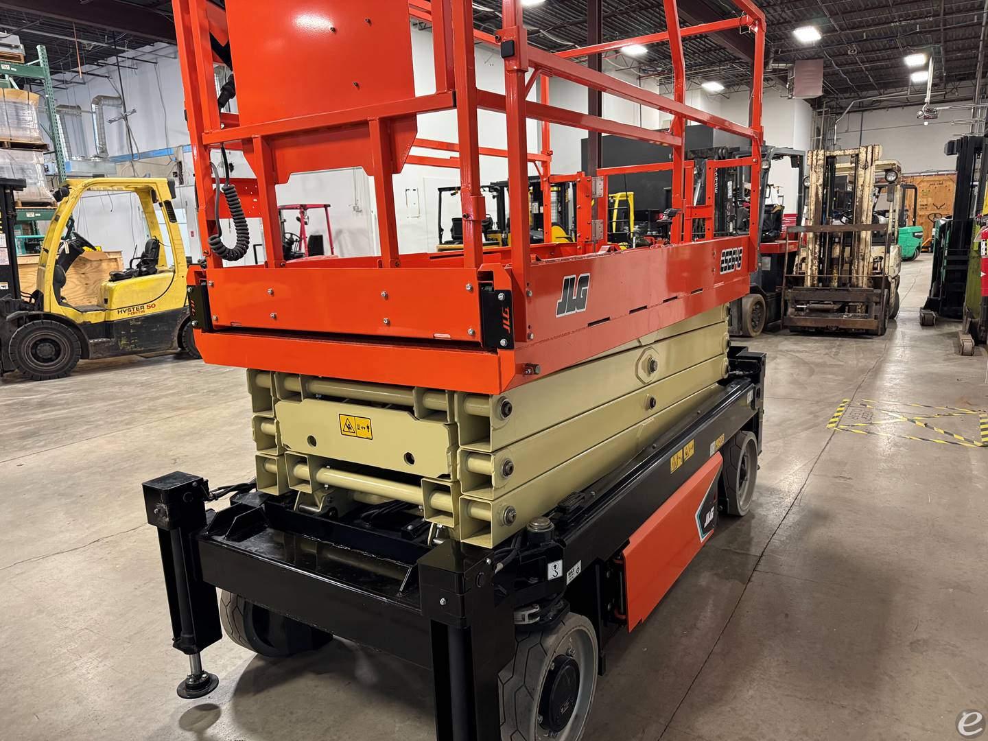 2023 JLG ES2646