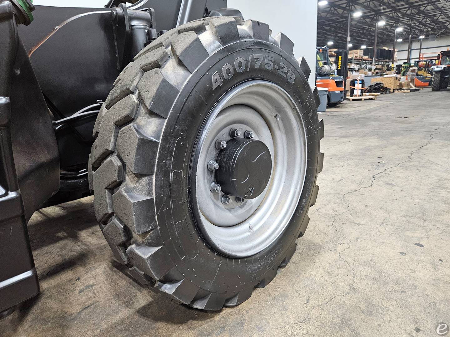 2021 JLG 1255