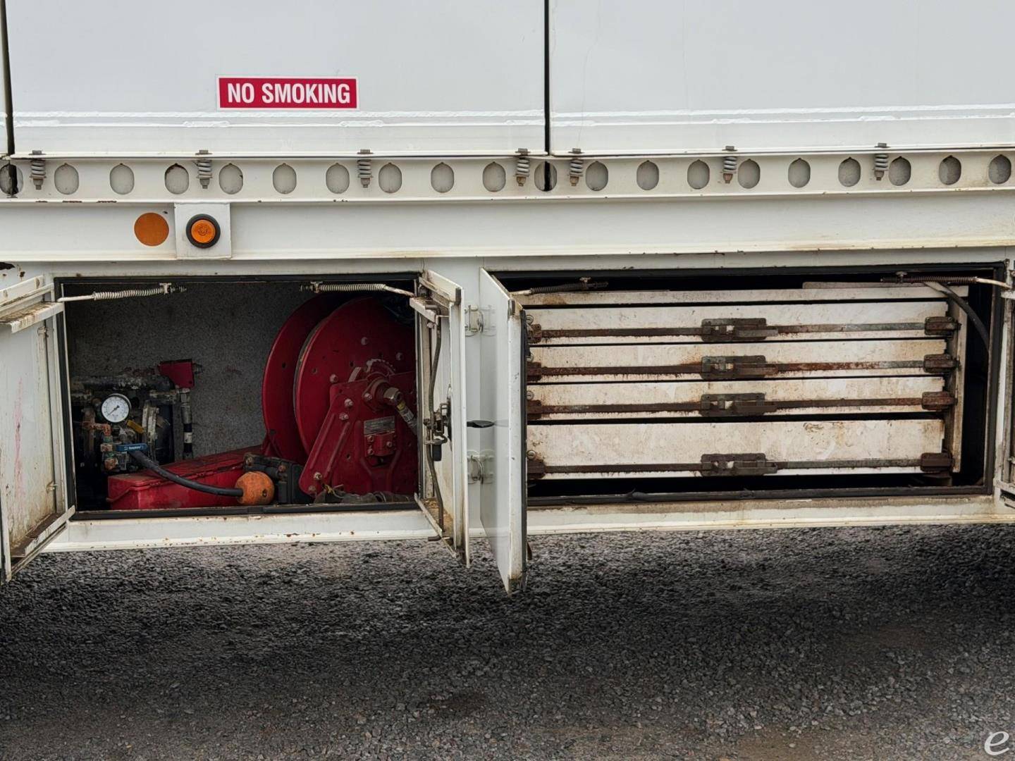 2016 Freightliner 122SD