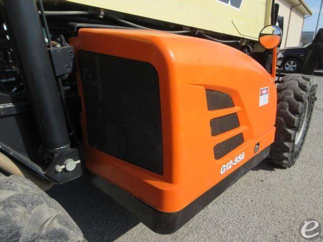 2012 JLG G12-55A