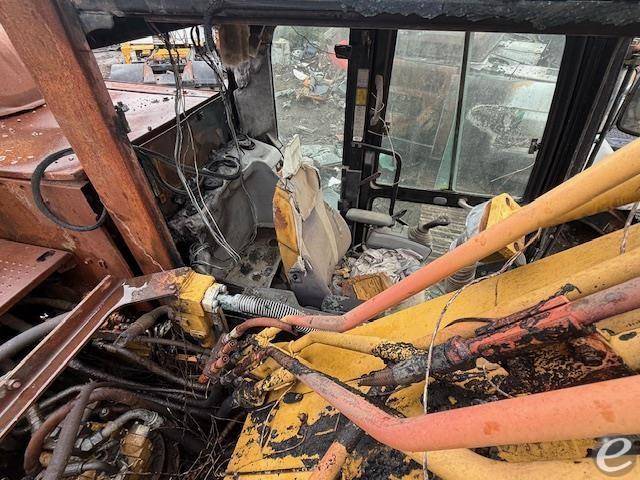 2016 Cat 320FL