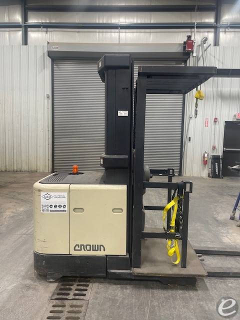 2002 Crown SP3010-30