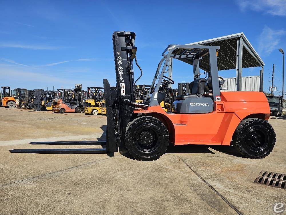 2011 Toyota 7FGU70 LP Gas Forklift
