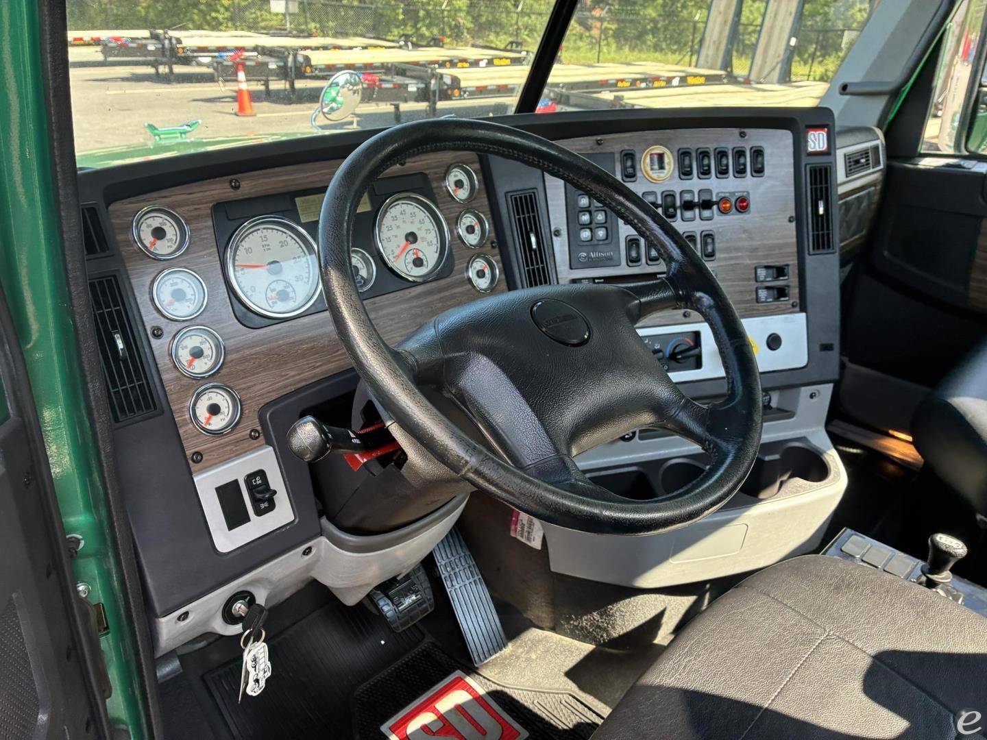 2023 Freightliner 122SD