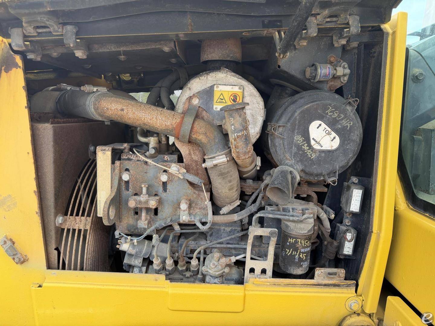 2004 Komatsu D39PX-21
