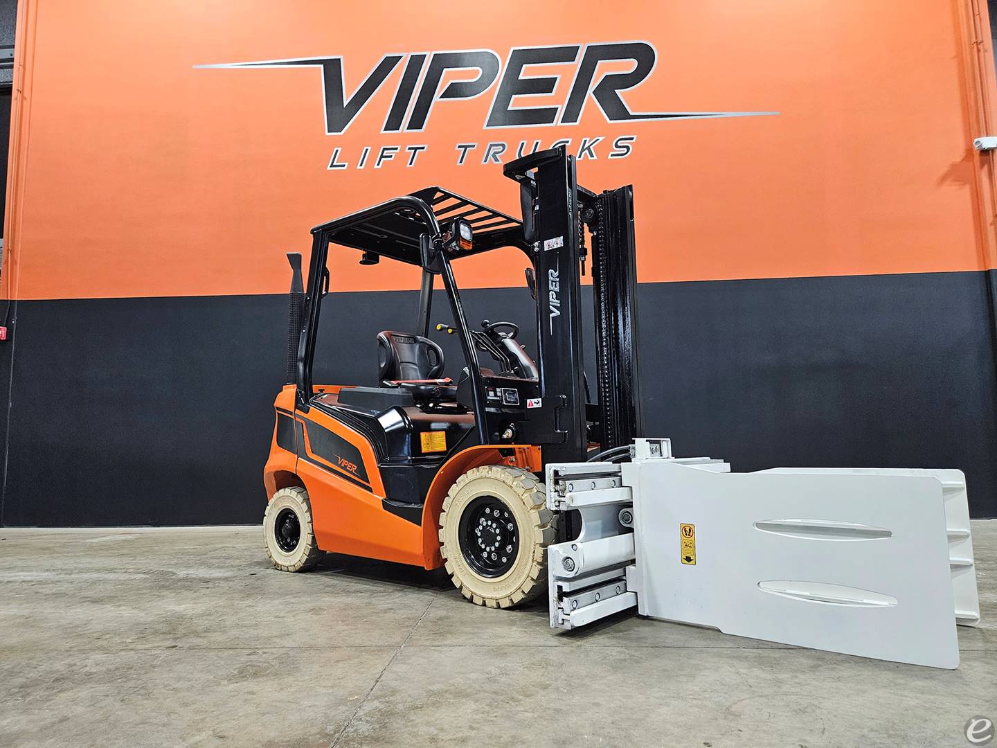 2026 Viper Lift Trucks FD25F CARTON CLAMP