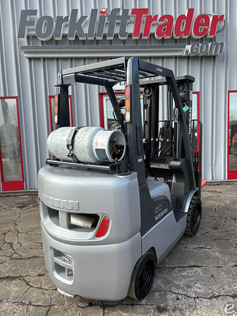 2005 Nissan MCP1F2A25LV