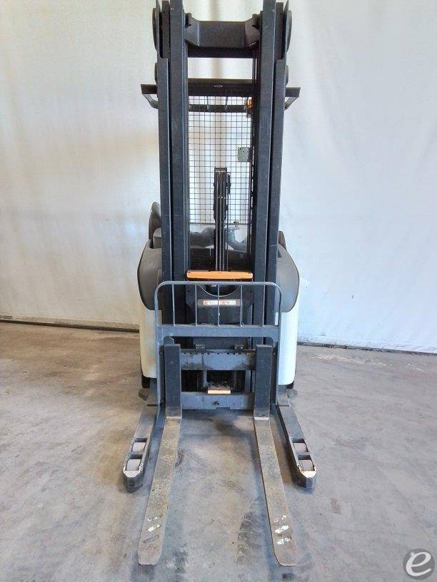 2014 Crown RD5725-30