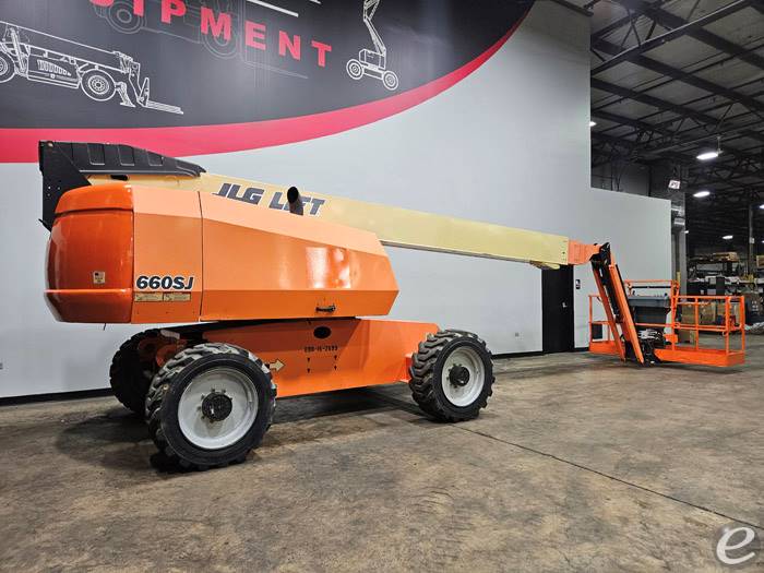 2017 JLG 660SJ