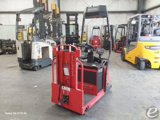 2017 Raymond 3020