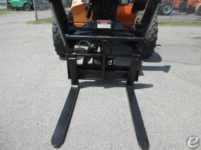 2015 JLG G12-55A