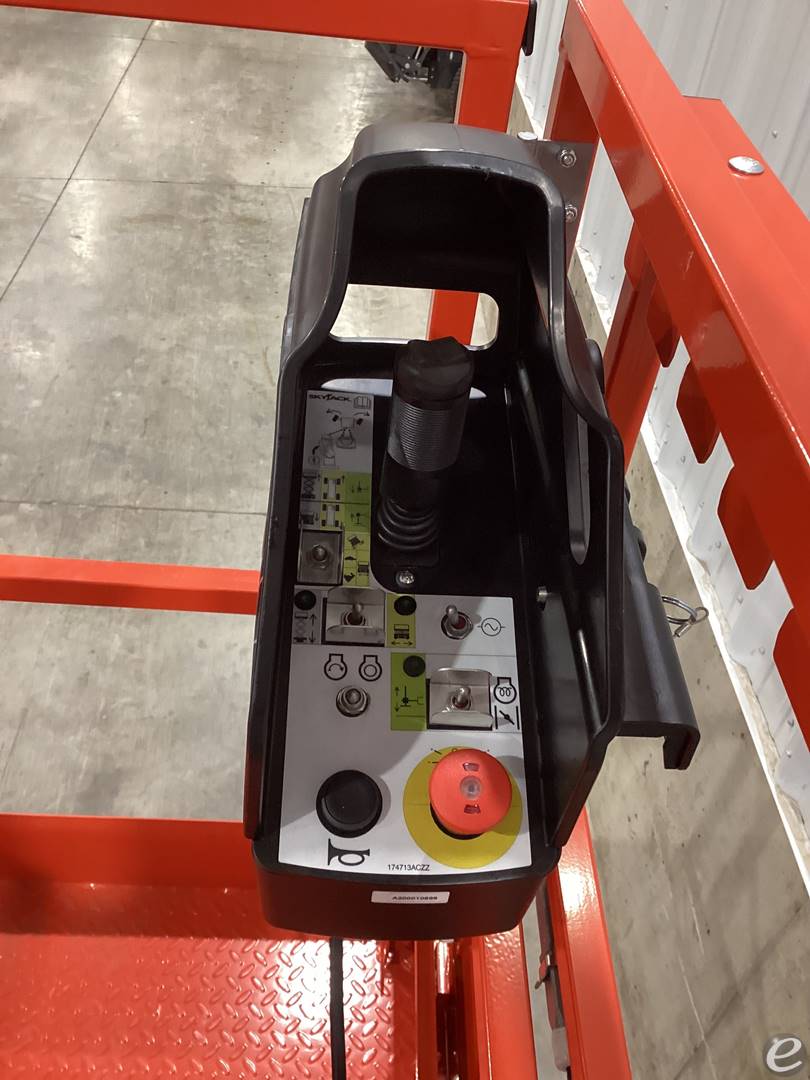 2026 Skyjack SJ6832RT-A