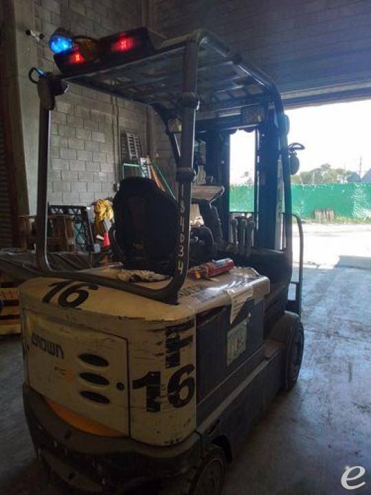 2016 Crown FC5225-50 Electric Forklift - 123Forklift