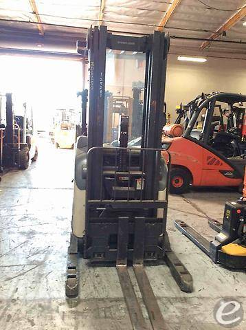 2004 Crown RR5220-35 Electric Reach Truck - 123Forklift
